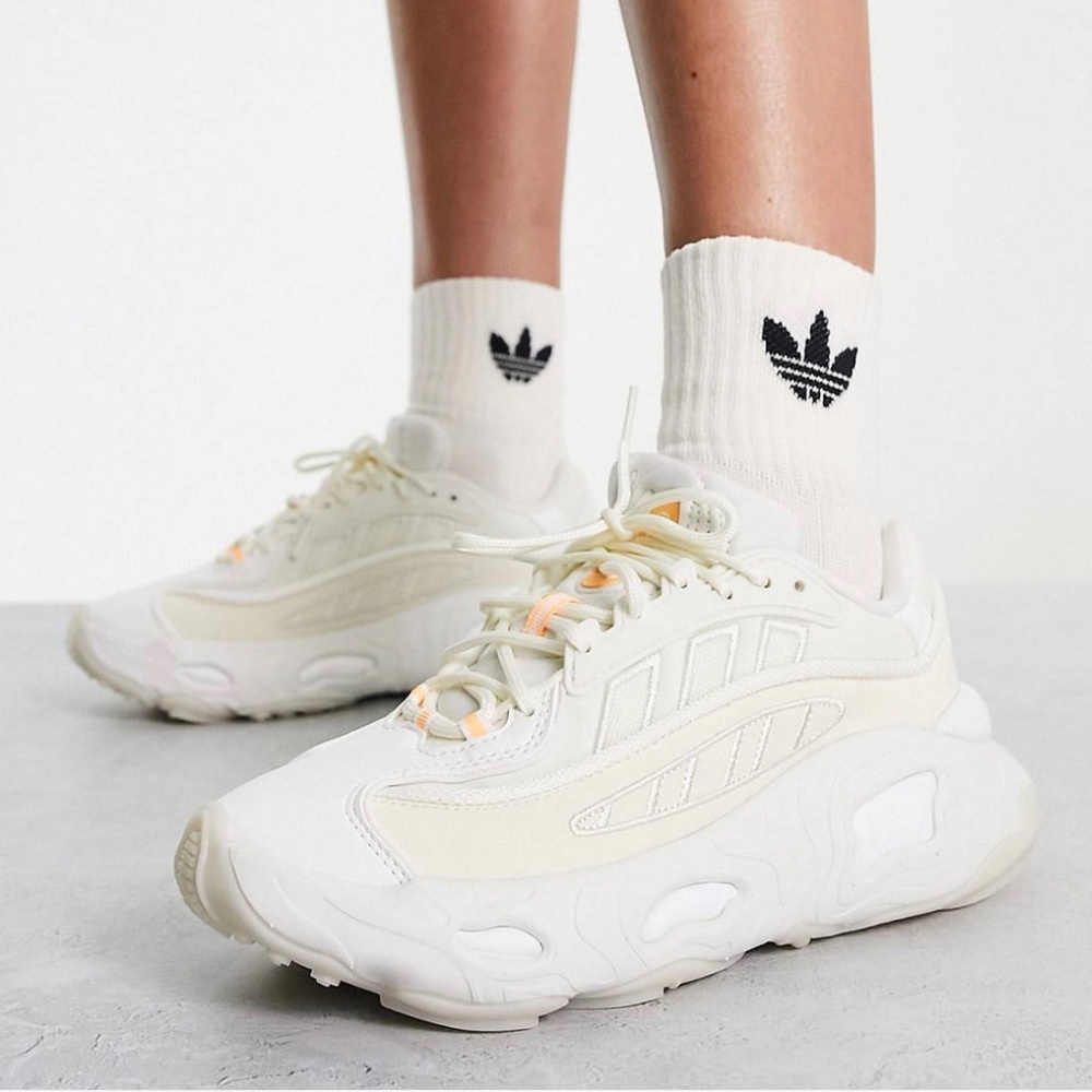 NIB adidas Women's Cream Oznova Sneakers Sz  9